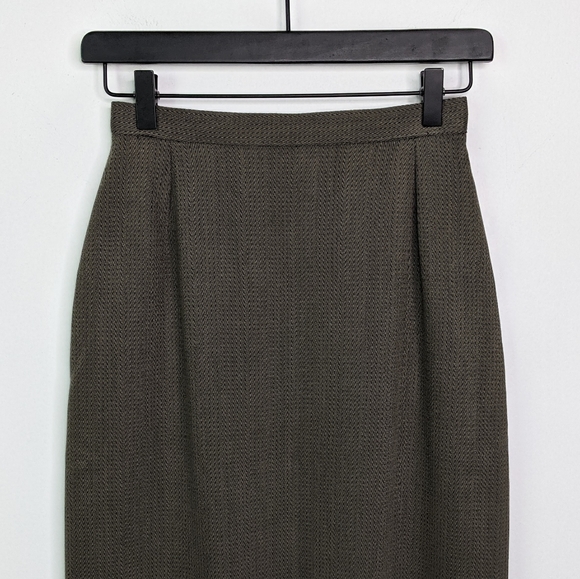 Giorgio Armani Gruppo GFT Wool Pencil Skirt - Picture 2 of 10